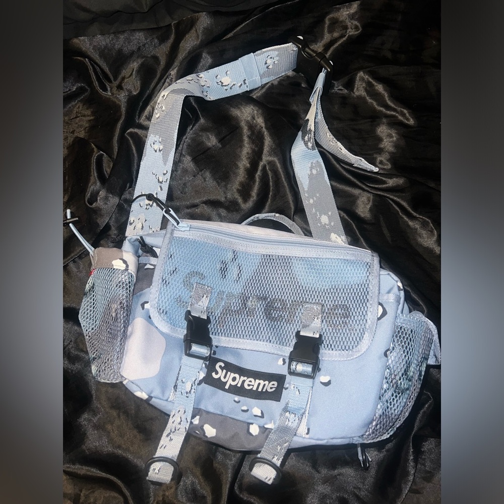 Supreme Waist Bag (SS20) Blue Chocolate Chip Camo
